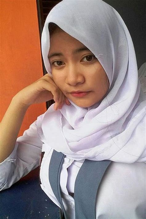 Bokep Indo Ajak Pacarku Ukhti Jilbab Montok Ngentot di Kosan